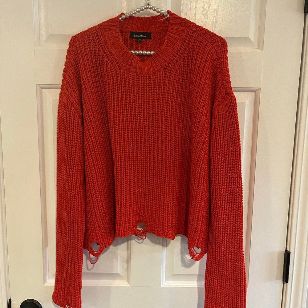 Lea & Viola Ladies Crew Neck Long Sleeve Distressed Knit Sweater Size M